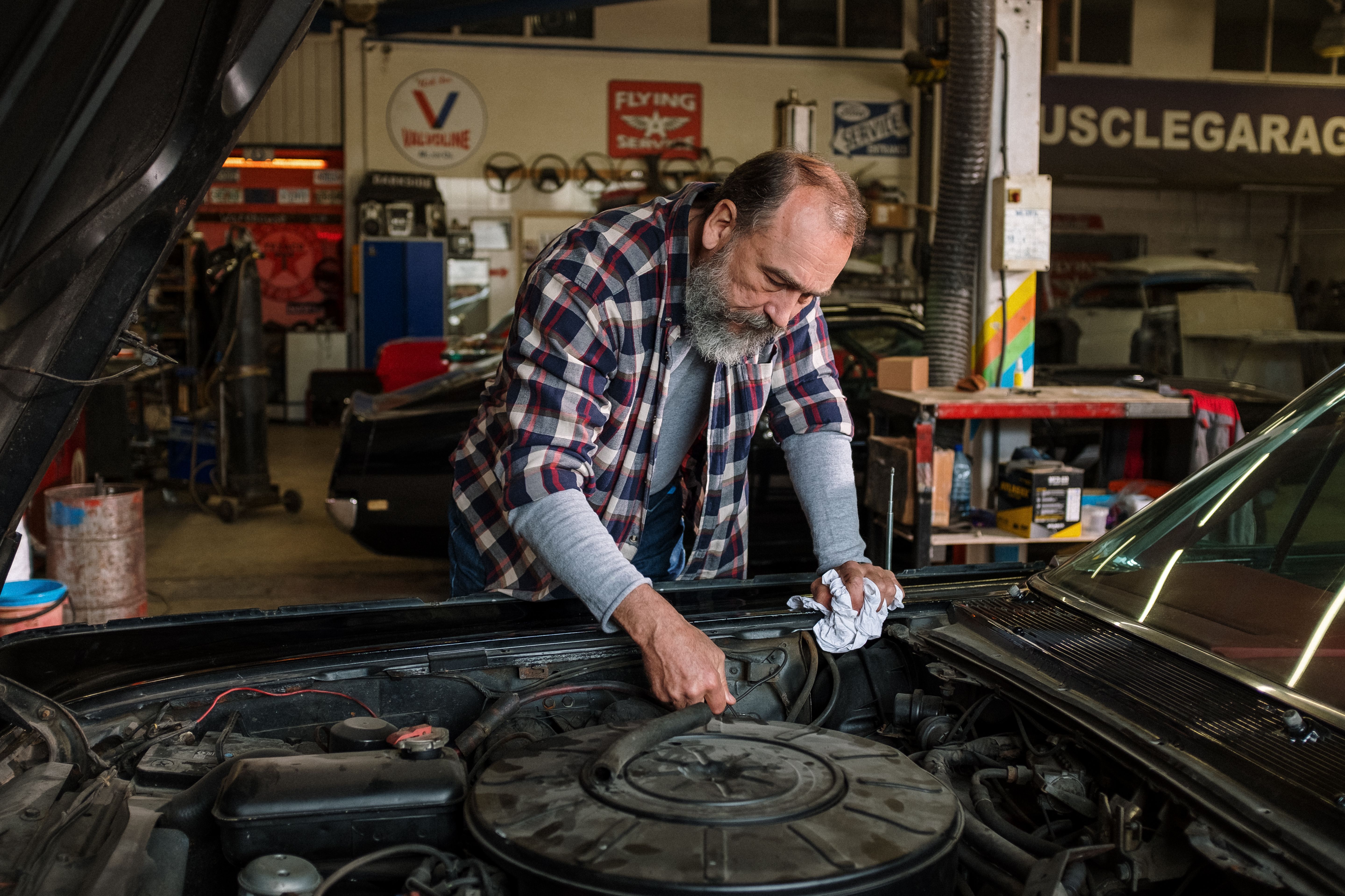 Auto service facility